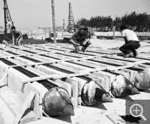 Anonyme (photographe du MRU), ISAI Work Sites [Immeuble sans affectation individuelle], Place Gambetta, juin 1947. Photothèque de la DICOM © MEDDE / MLETR