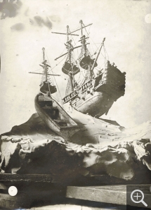 José Maria SERT Y BADIA (1874-1945), The Adventures of Simbad the Sailor, 1923, black and white silver halide print, 29.8 x 23.8 cm. Paris, galerie Michèle Chomette. © José Maria Sert