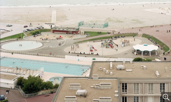 Vincenzo CASTELLA (1952), Le Havre 3, 2008-2010, photographie couleur, tirage C-print, 180 x 300 cm. © MuMa Le Havre / Vincenzo Castella