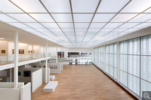 Vue intérieure, grande nef depuis la mezzanine (lieu des expositions temporaires). © MuMa Le Havre / Florian Kleinefenn