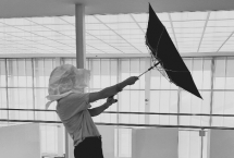 Des enfants dans le vent !