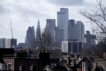 S’en sortir sans sortir