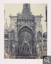 Auguste Rosalie BISSON et Louis Auguste BISSON, Cathédrale de Rouen, portail et son couronnement, 1858, tirage sur papier albuminé d’après négatif sur verre au collodion, 45,2 x 35,1 cm. Bibliothèque nationale de France