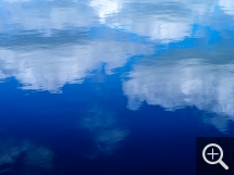 Manuela MARQUES (1959), En surface 3, 2022, impression pigmentaire sur papier baryté, 93 x 125 cm. courtesy galerie Anne Barrault. © ADAGP, Paris 2022