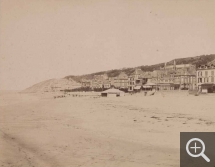 Émile LETELLIER (1833-1893), View of the beach at Trouville, 1877, photography, 23.5 x 30 cm. © Le Havre, bibliothèque municipale / Émile Letellier