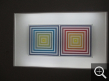 François MORELLET (1926), Du jaune au violet, 1956, huile sur toile, 110,3 x 215,8 cm. © MuMa Le Havre / Pauline Berthelot — © ADAGP, Paris, 2013