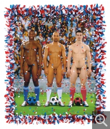 PIERRE ET GILLES - Pierre Commoy (1950) et Gilles Blanchard (1953), Long live France (Models: Serge, Moussa and Robert), 2006, photograph printed by inkjet on canvas and painted, Avec cadre : 147 x 125 cm. Private collection. © Pierre et Gilles