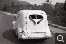 Bernard PLOSSU (1945), Route d’Acapulco, Mexique, 1966, photographie. © Bernard Plossu