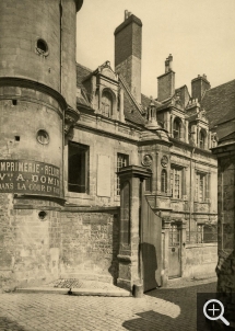 Paul ROBERT (1865-1898), Ancien Hôtel des Monnaies à Caen, 1895, héliogravure, 32,2 x 23 cm. Collection Chéreau. © Caen, ARDI Photographies / Paul Robert