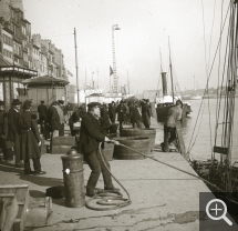 Alfred SOCLET (1853-1926), Le Grand Quai, plaque de projection, 8,5 x 10 cm. Le Havre, Centre havrais de recherche historique (CHRH). © CHRH / Alfred Soclet