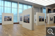 Vue partielle de l'exposition « Le Havre. Images sur commande ». © MuMa Le Havre / Christian Le Guen