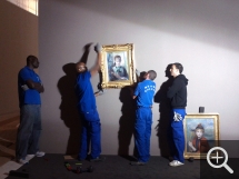 Hanging portraits of Auguste Renoir, Nini Lopez, 1876 (upper), and The Excursionist, c. 1888 (lower). © Amélie Lebleu (photos et conception graphique)