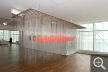 Josep RIERA I ARAGÓ (1954), Orange submarine, 2007, acier, 122 x 360 x 101 cm. © MuMa Le Havre / Renaud Dessade — © ADAGP, Paris, 2013