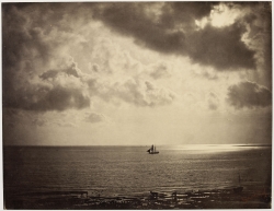 Gustave LE GRAY (1820-1884), Le Brick au clair de lune, 1856, tirage sur papier albuminé d’après négatif sur plaque de verre au collodion, 32,2 x 41,5 cm. Paris - Musée d’Orsay © RMN-Grand Palais (musée d'Orsay) / Patrice Schmidt