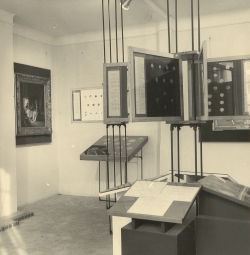 Vue de l’exposition Legs Gutzwiller au musée du Havre : peintures, sculptures, musée de l’ancien Havre (10 novembre – 17 novembre 1956). . Le Havre, Archives du musée d’art moderne André Malraux