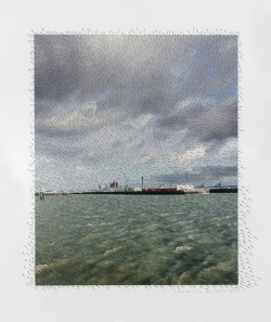 Jacqueline SALMON (1943), Le Port du Havre, carte des vents, 2016, épreuve pigmentaire sur papier Japon, 95,5 x 83 cm. Le Havre Musée d’art moderne André Malraux,acquis avec l’aide du fonds régional pour les acquisitions des musées. © Jacqueline Salmon