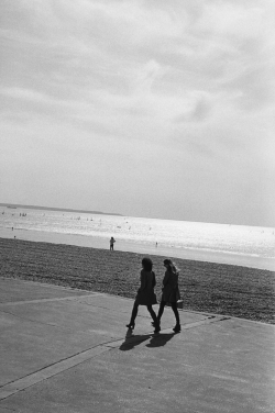 Bernard PLOSSU (1945), Sans titre, octobre 2013, photographie argentique. Le Havre. © Bernard Plossu