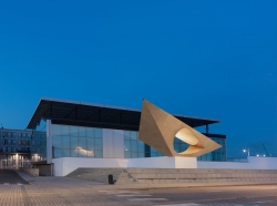 MuMa, vue d'ensemble, façade Sud, vue du Signal. © MuMa Le Havre / Florian Kleinefenn MuMa, vue d'ensemble, façade Sud, vue du Signal. © MuMa Le Havre / Florian Kleinefenn