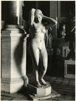 Alphonse SALADIN (1886-1953), 1935-1939, Sculture, 158 x 80 x 63 cm. MuMa Le Havre. © DR Alphonse SALADIN (1886-1953), 1935-1939, Sculture, 158 x 80 x 63 cm. MuMa Le Havre. © DR